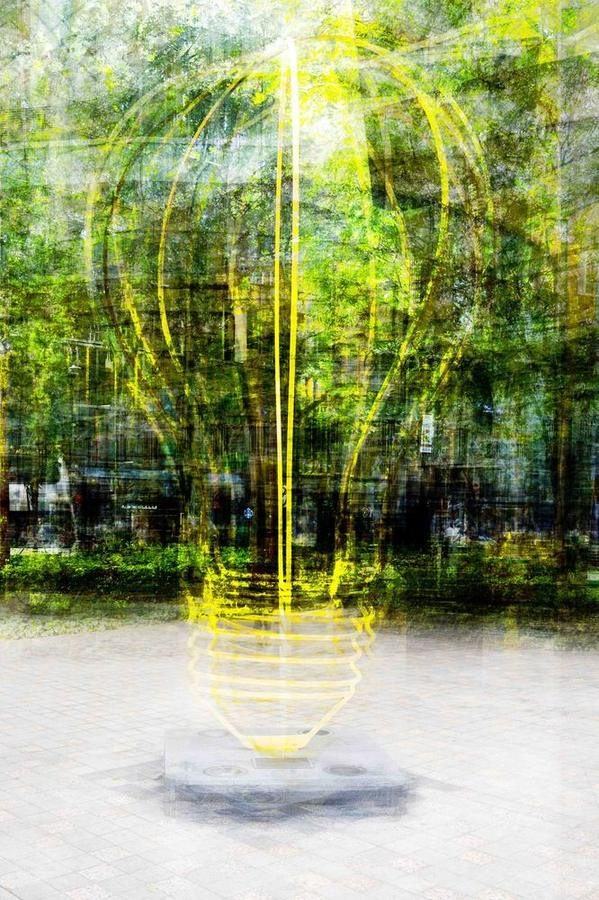 Lightbulb Sculpture, Singapore